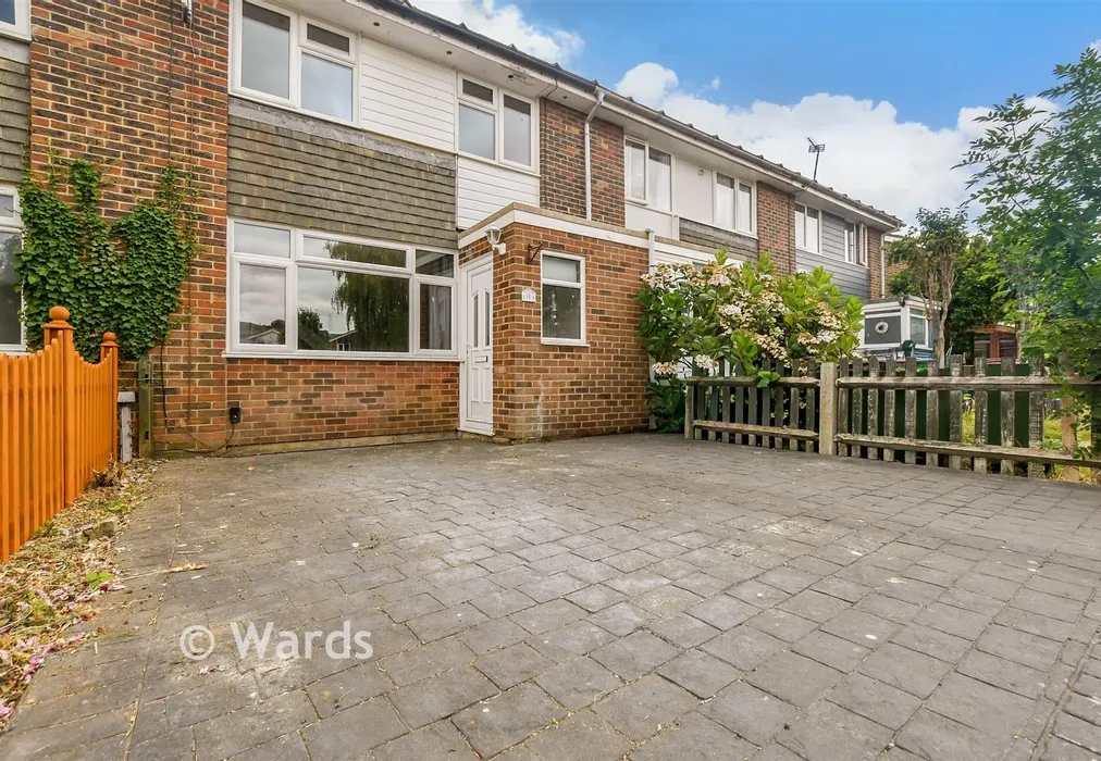 Driveway/Parking - Herons Way, Hythe, Kent - Wards of Kent