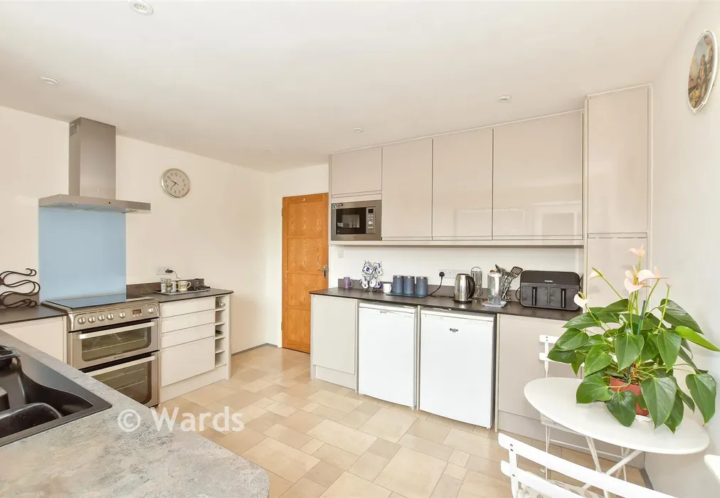 Kitchen - Pebble Lane, Seasalter, Whitstable, Kent - Wards of Kent