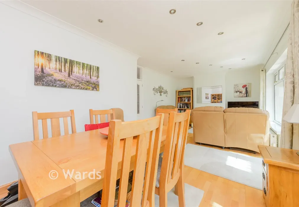 Lounge/Diner - Sallows Shaw, Sole Street, Kent - Wards of Kent