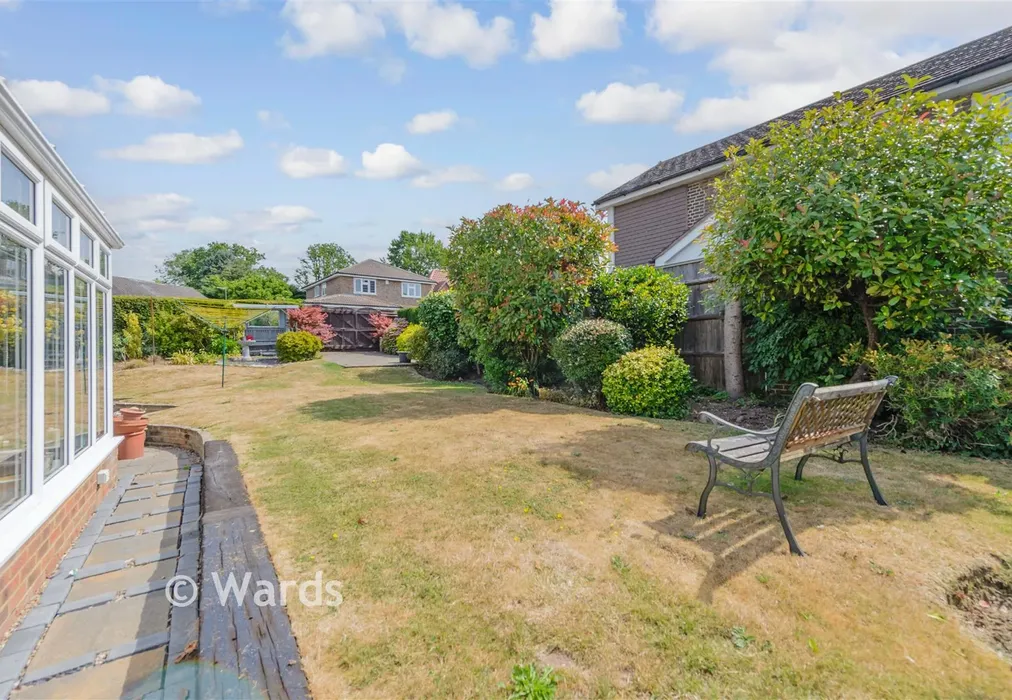 Rear Garden - Sallows Shaw, Sole Street, Kent - Wards of Kent