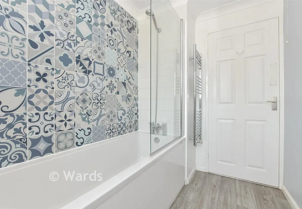 Bathroom - Durham Close, Dover, Kent - Wards of Kent