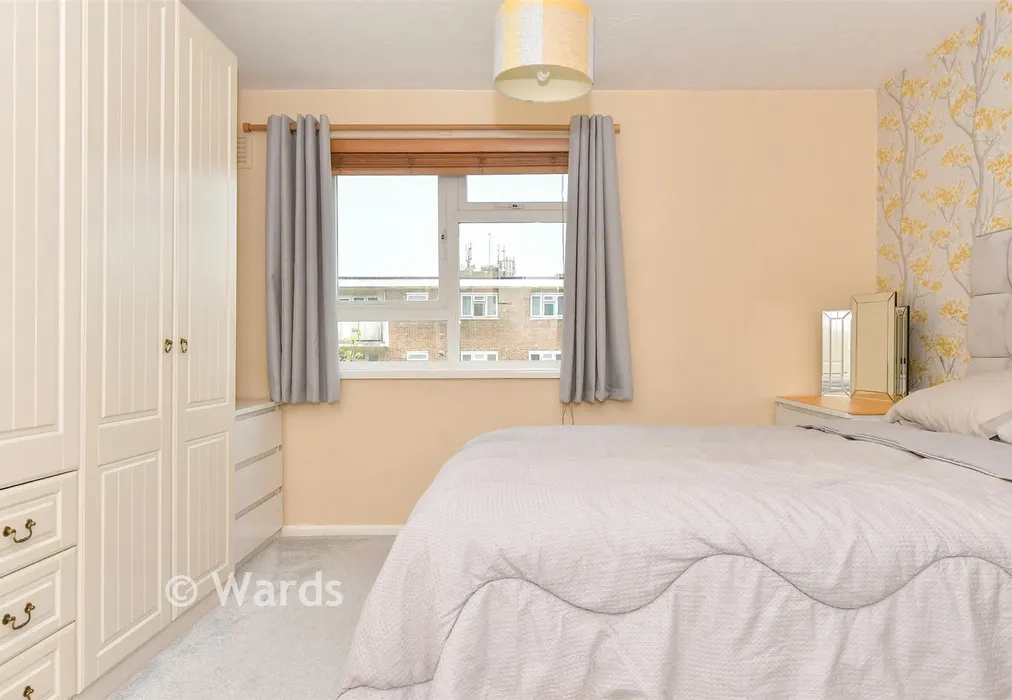 Internal Lifestyle Photograph - Durham Close, Dover, Kent - Wards of Kent