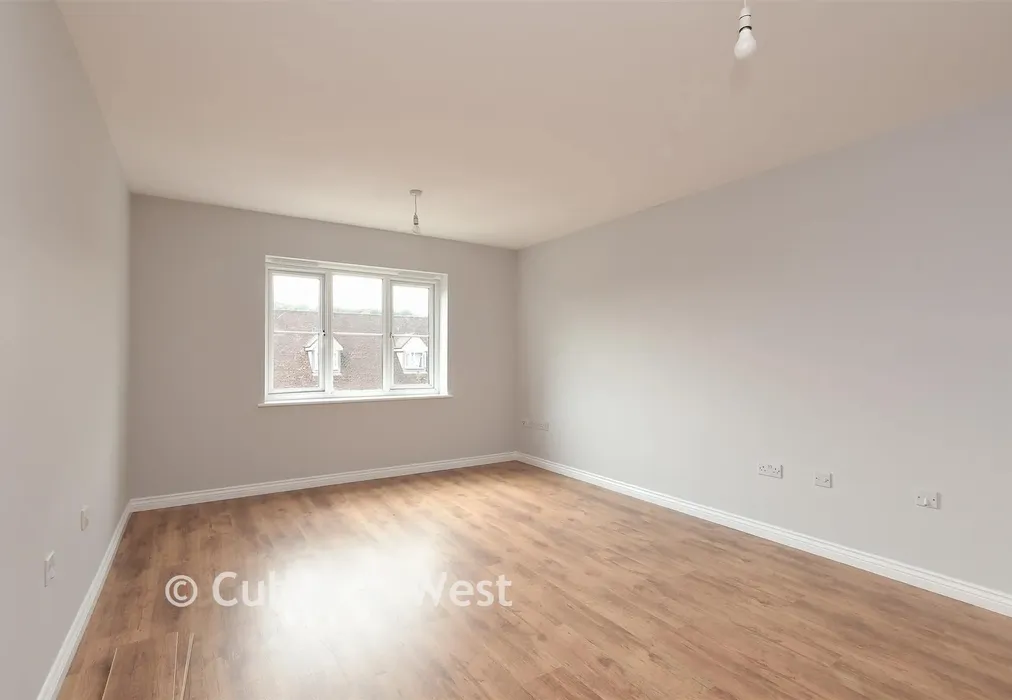 Kitchen Lounge/Diner - Rydons Way, Redhill, Surrey - Wards of Kent