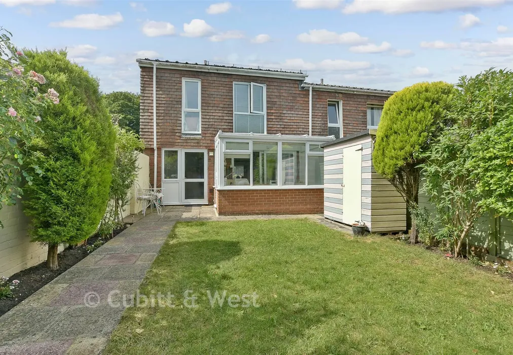 Rear Garden - Talbot Close, Reigate, Surrey - Wards of Kent