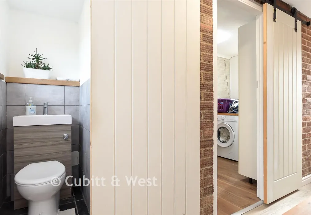 Utility Room - South Mead, Redhill, Surrey - Wards of Kent