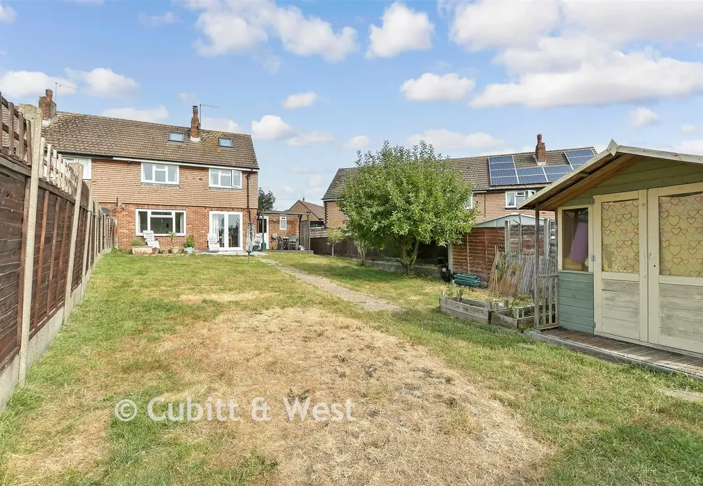 Rear Garden - South Mead, Redhill, Surrey - Wards of Kent