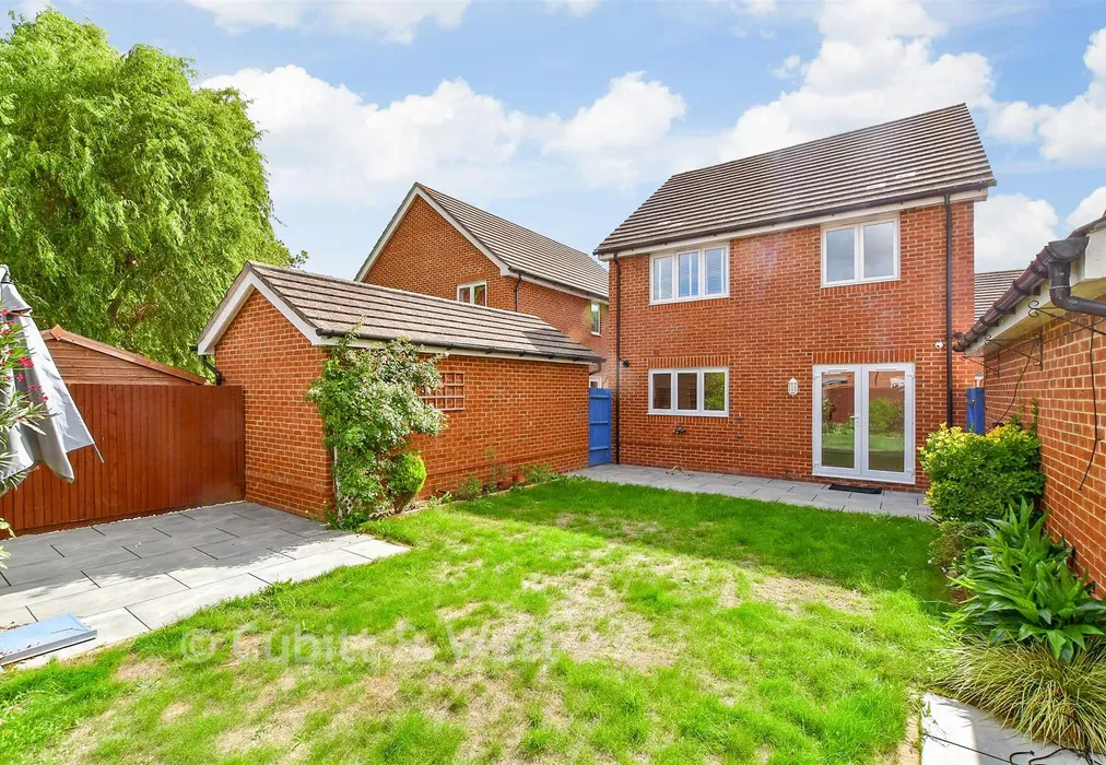 Rear Garden - Union Road, Portsmouth, Hampshire - Wards of Kent