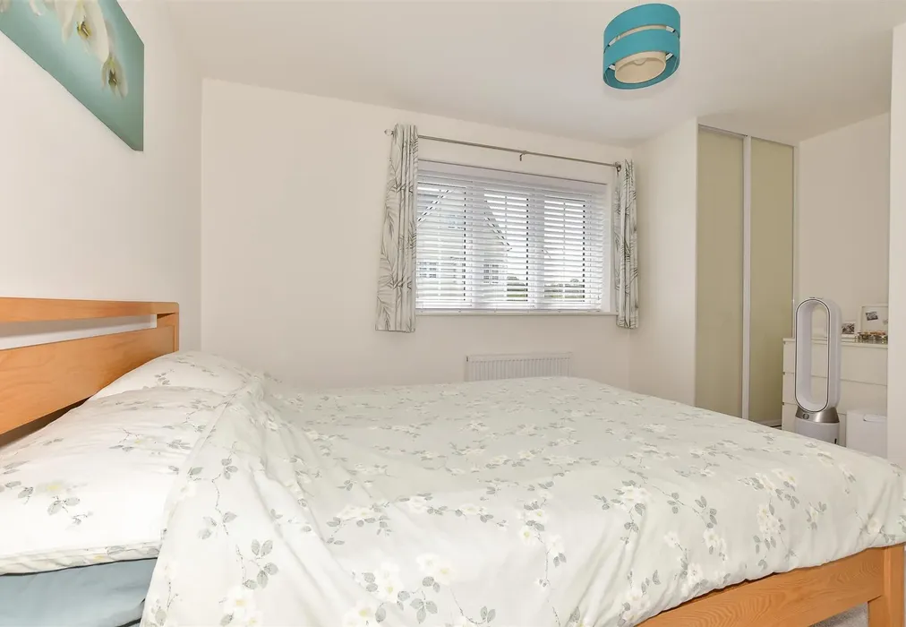 Bedroom 1 - Butterworth Road, Whitstable, Kent - Wards of Kent