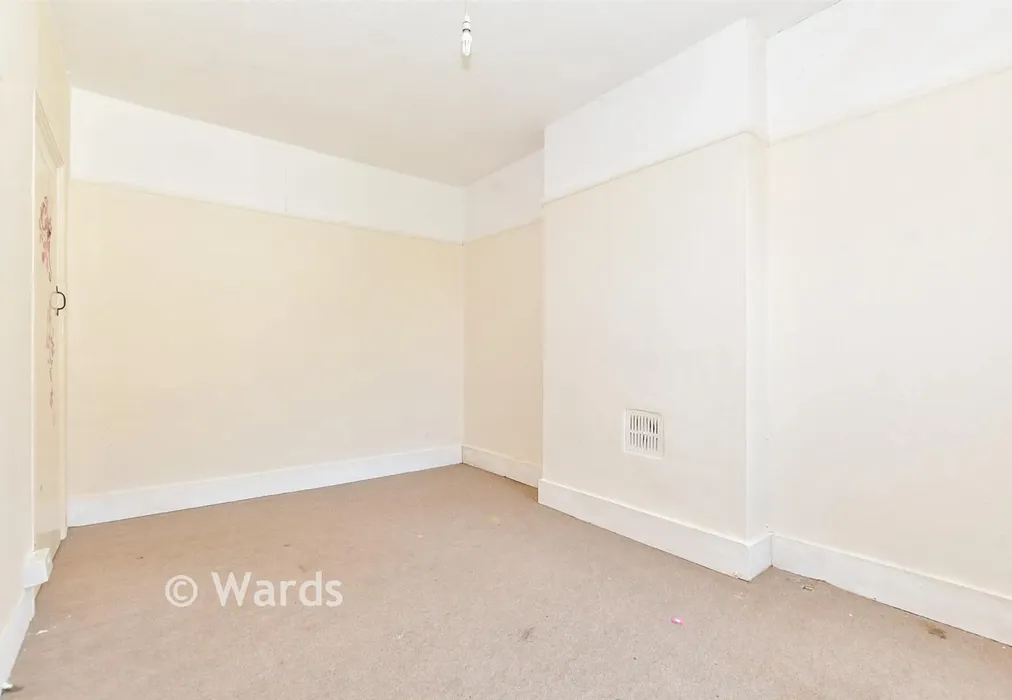 Bedroom 2 - Widred Road, Dover, Kent - Wards of Kent