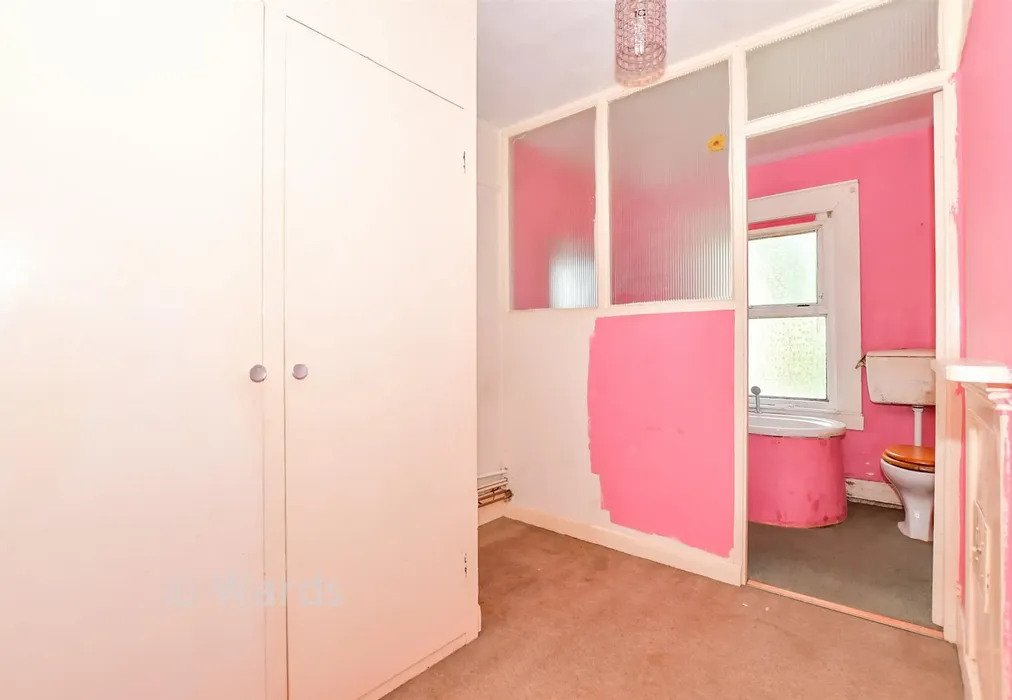 Dressing Area - Widred Road, Dover, Kent - Wards of Kent