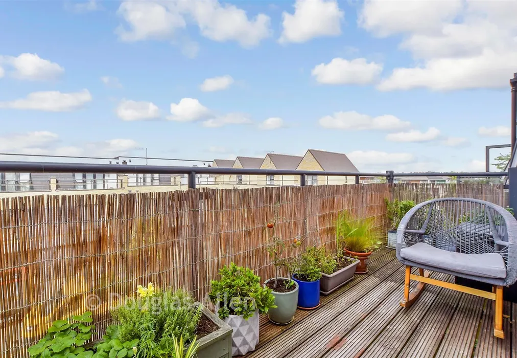 Balcony / Terrace - Safflower Lane, Harold Wood, Essex - Wards of Kent