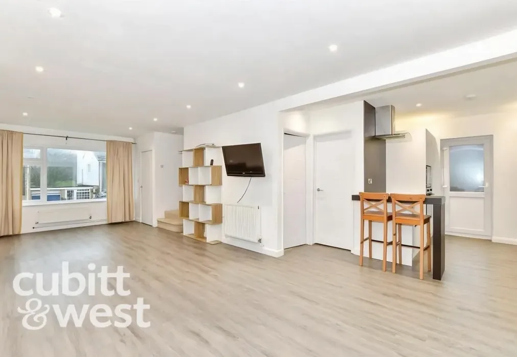  - ALTERNATIVE DEPOSIT OPTIONMontgomery Walk Waterlooville PO7 - Wards of Kent