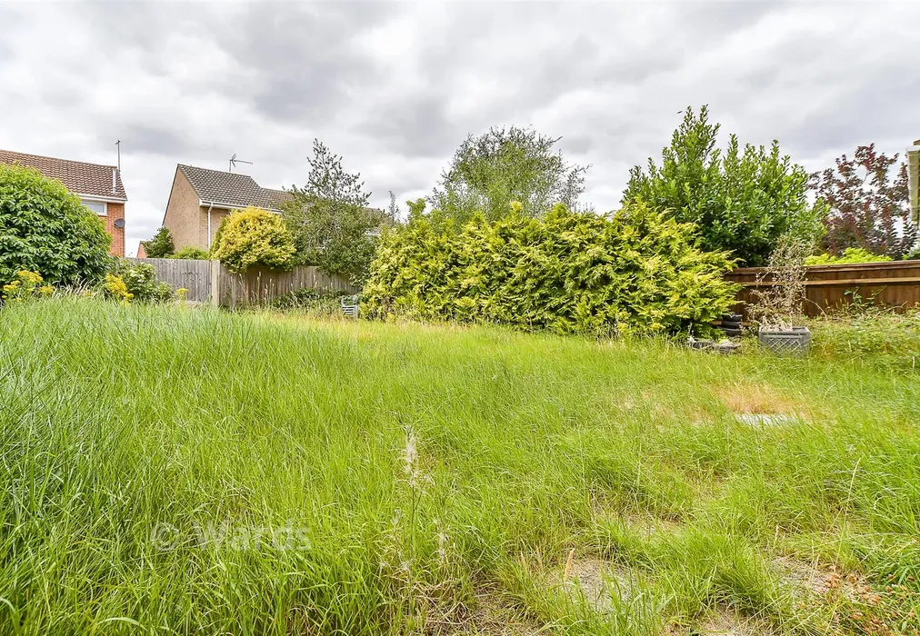 Rear Garden - Dimmock Close, Paddock Wood, Tonbridge, Kent - Wards of Kent
