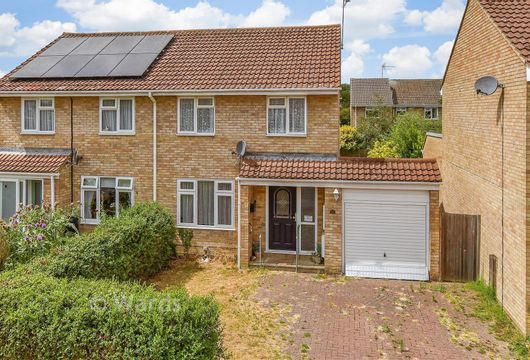 Dimmock Close, Paddock Wood, Tonbridge, Kent - Wards of Kent