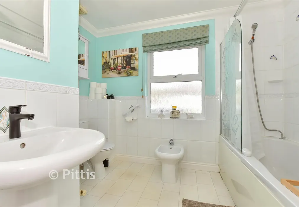 Bathroom - Beachfield Road, Sandown, Isle of Wight - Wards of Kent