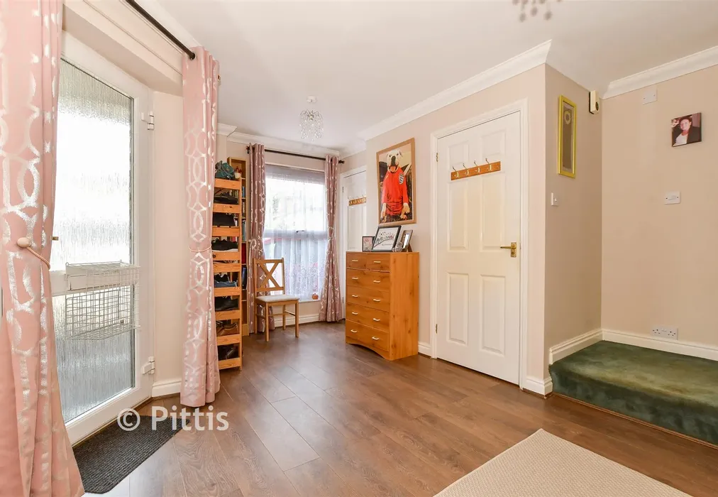 Hallway - Beachfield Road, Sandown, Isle of Wight - Wards of Kent
