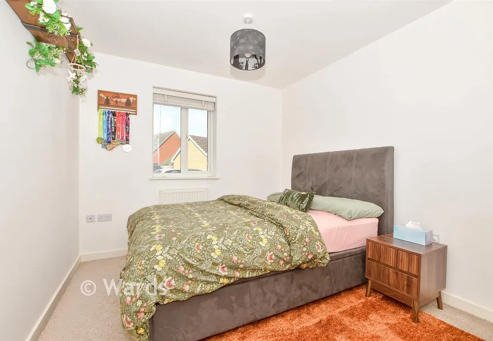 Bedroom 1 - Furfield Chase, Boughton Monchelsea, Maidstone, Kent - Wards of Kent