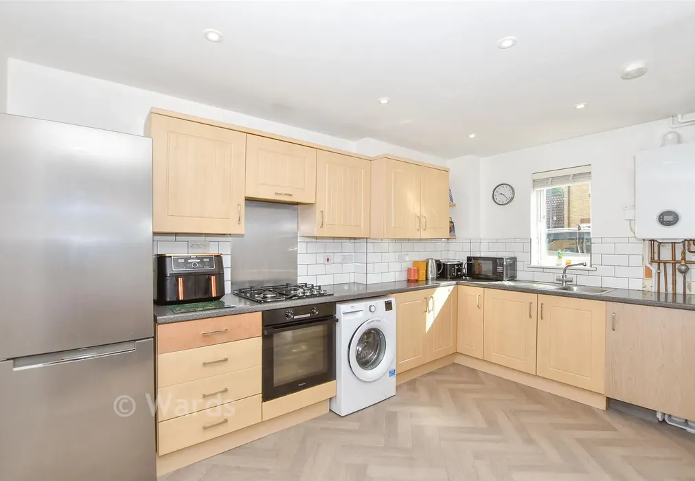 Kitchen - Furfield Chase, Boughton Monchelsea, Maidstone, Kent - Wards of Kent