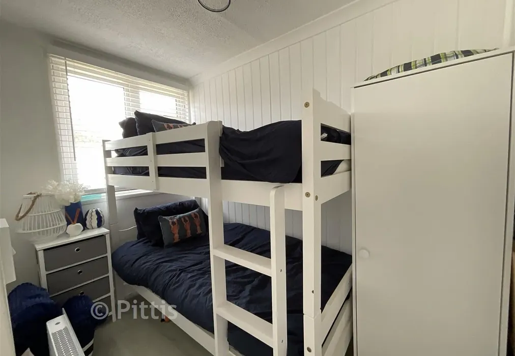 Bedroom 2 - Yaverland Road, Sandown, Isle of Wight - Wards of Kent
