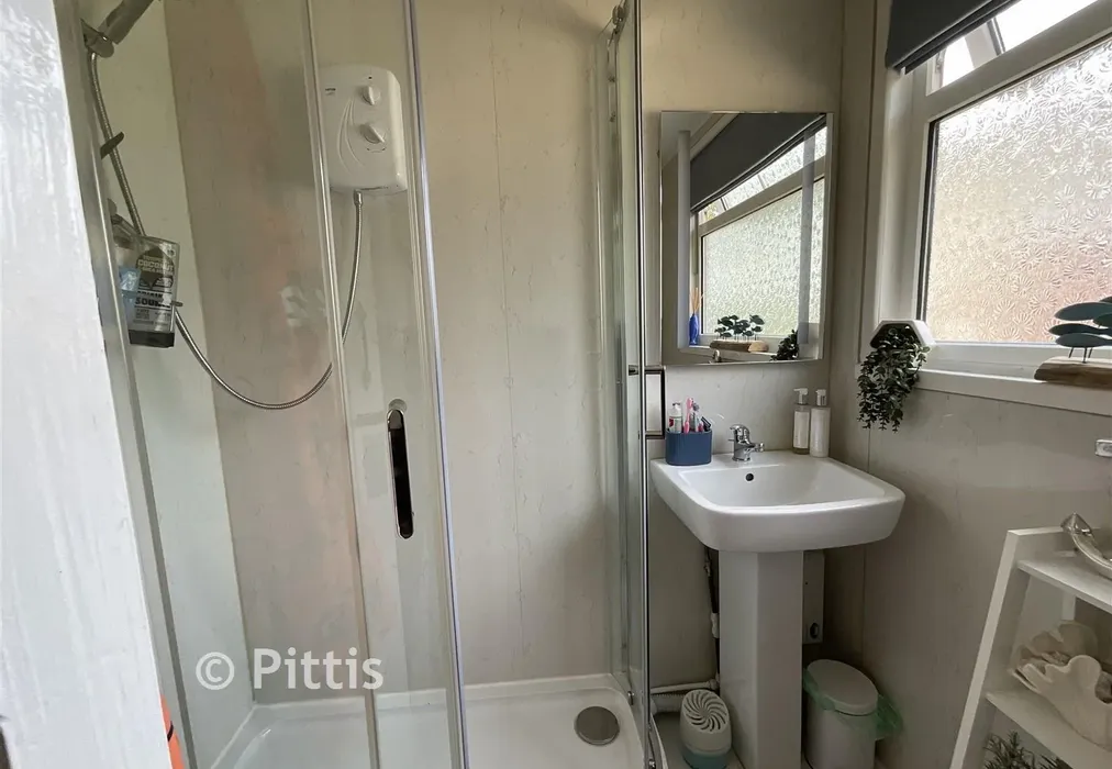 Shower Room - Yaverland Road, Sandown, Isle of Wight - Wards of Kent