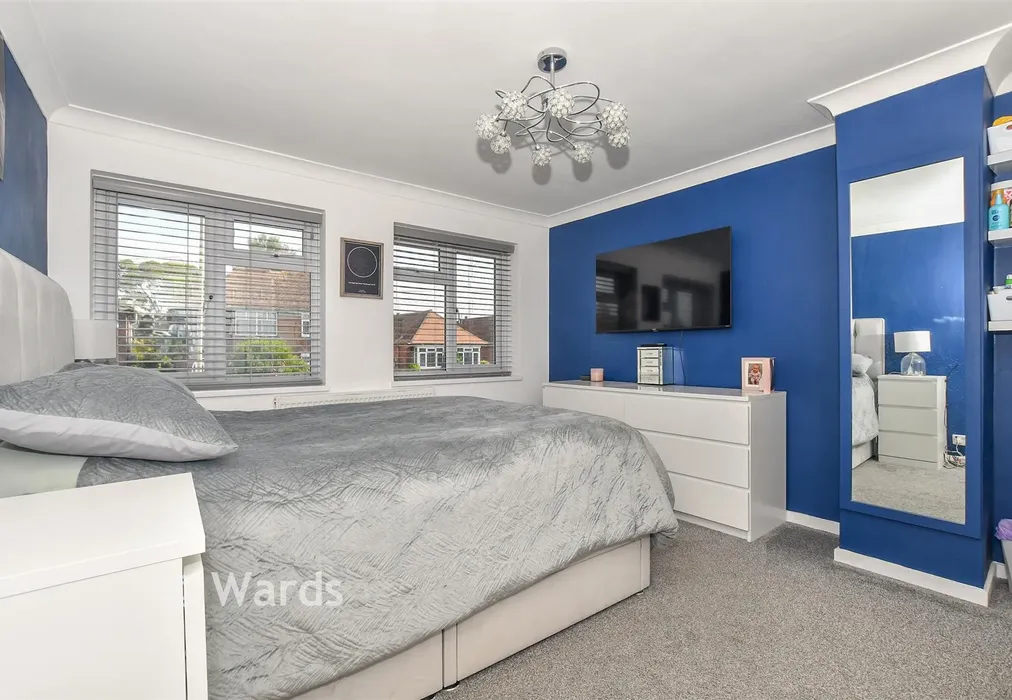 Bedroom 1 - Hythe Road, Willesborough, Ashford, Kent - Wards of Kent