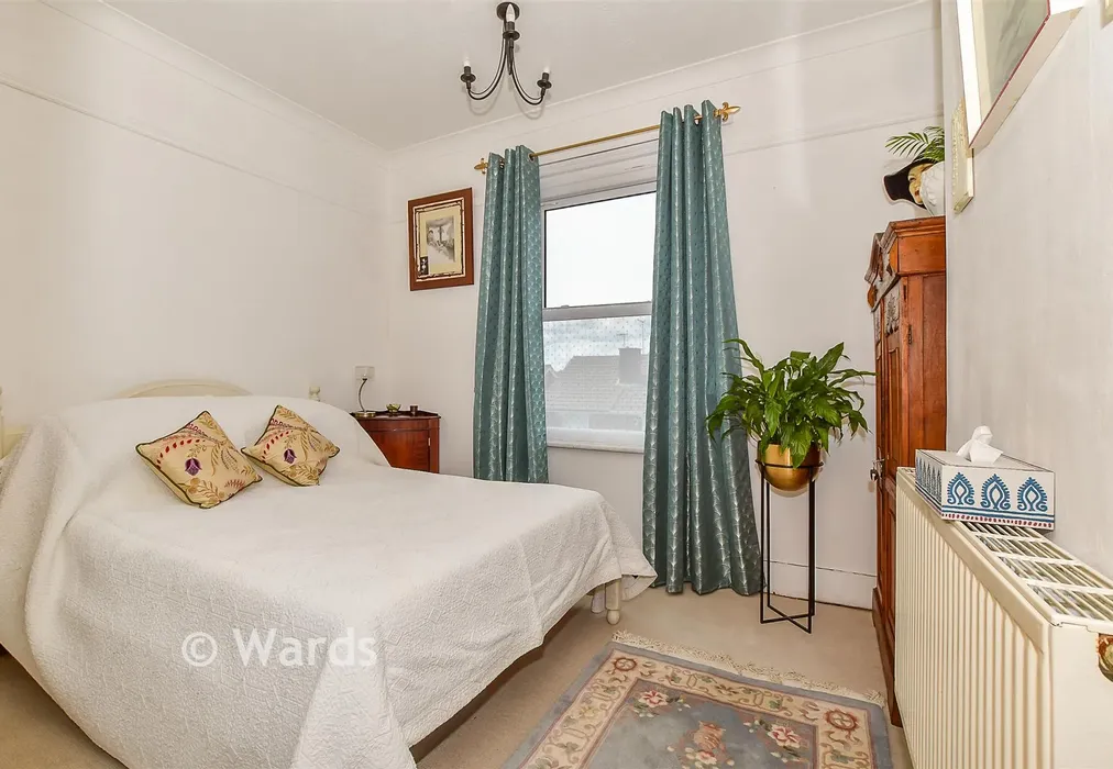 Bedroom 1 - Cambrian Road, Tunbridge Wells, Kent - Wards of Kent