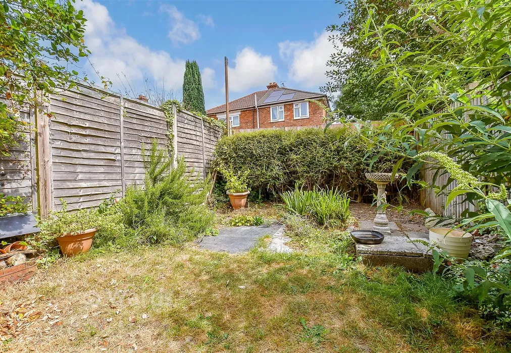Rear Garden - Cambrian Road, Tunbridge Wells, Kent - Wards of Kent