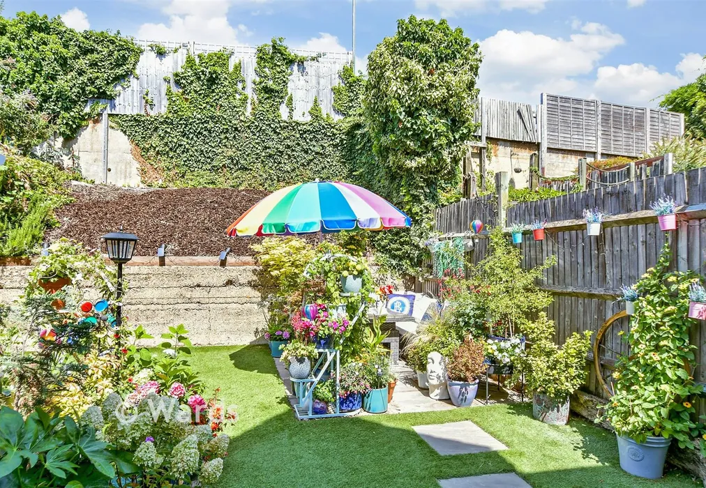 Rear Garden - Iron Mill Place, Dartford, Kent - Wards of Kent