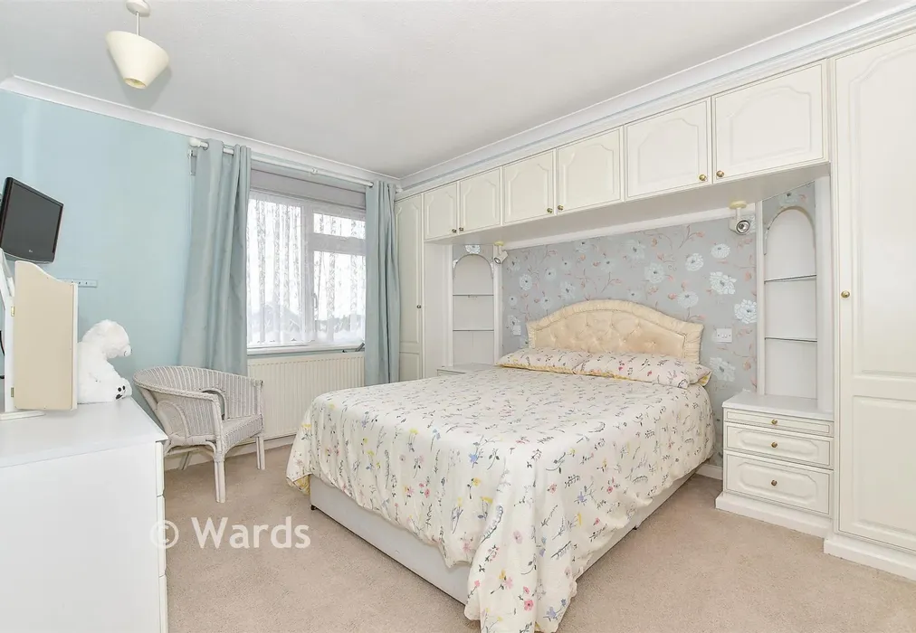 Bedroom 1 - Henwoods Crescent, Pembury, Kent - Wards of Kent