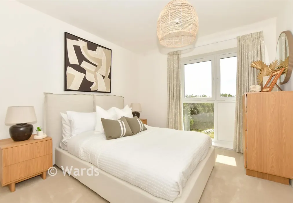 Bedroom 2 - The Saltwood, Sutherland Park, Boundary Road, Hythe, Kent - Wards of Kent