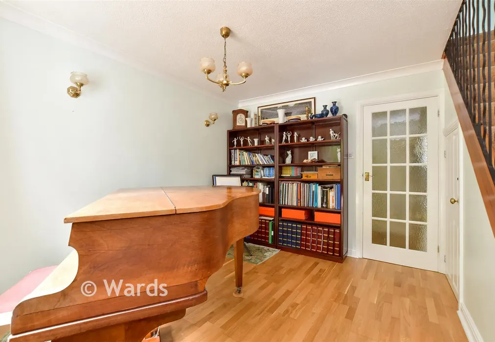 Family Room - Sadlers Close, Walderslade, Chatham, Kent - Wards of Kent