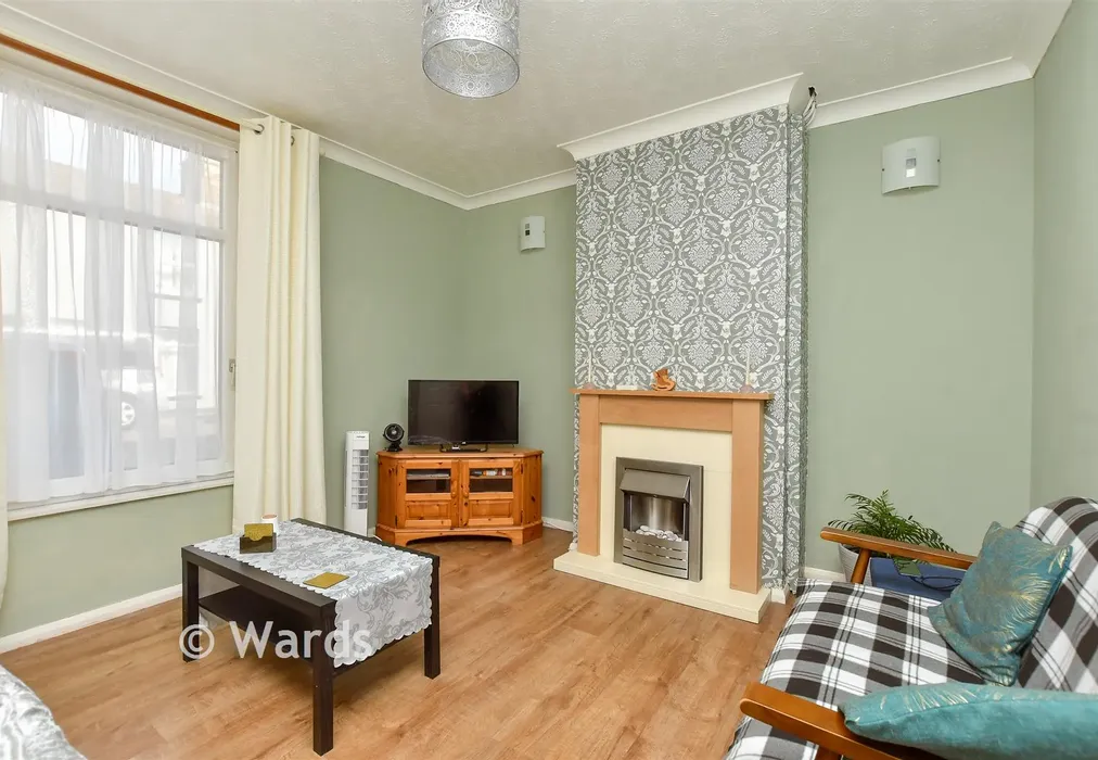 Lounge - Berridge Road, Sheerness, Kent - Wards of Kent
