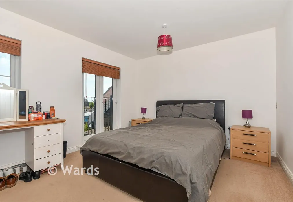 Bedroom 1 - Herdwick Close, Kingsnorth, Ashford, Kent - Wards of Kent