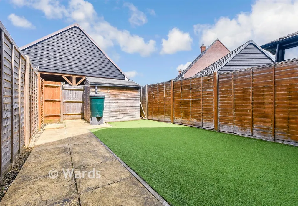 Rear Garden - Herdwick Close, Kingsnorth, Ashford, Kent - Wards of Kent
