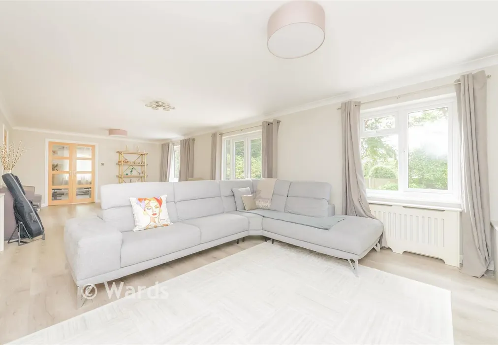 Lounge - St. David's Road, Swanley, Kent - Wards of Kent