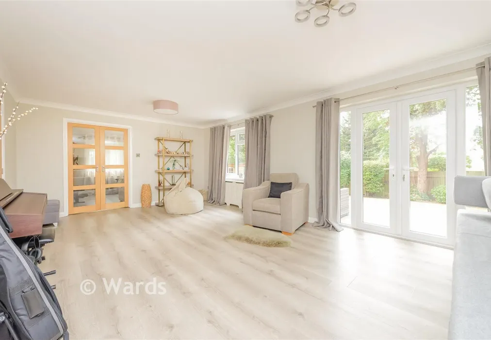 Lounge - St. David's Road, Swanley, Kent - Wards of Kent