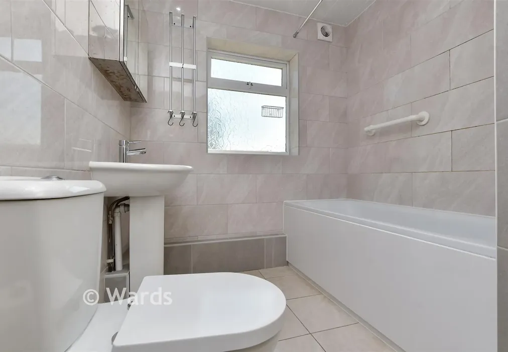 Bathroom - Belmont Road, Westgate-On-Sea, Kent - Wards of Kent