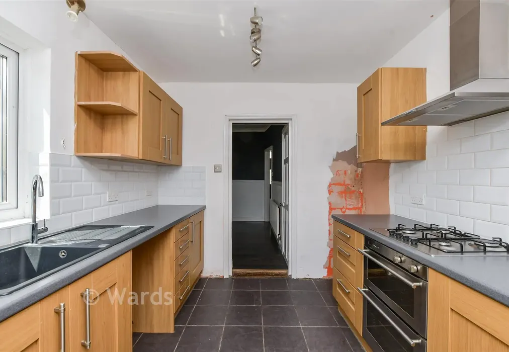 Kitchen - Belmont Road, Westgate-On-Sea, Kent - Wards of Kent
