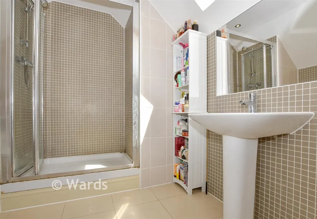 En-Suite Shower Room - Hawley Drive, Leybourne, West Malling, Kent - Wards of Kent
