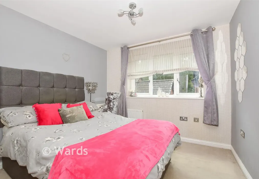 Bedroom 4 - Hawley Drive, Leybourne, West Malling, Kent - Wards of Kent