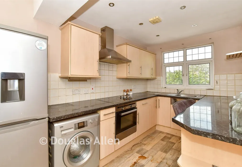 Kitchen - Upper Rainham Road, Hornchurch, Essex - Wards of Kent