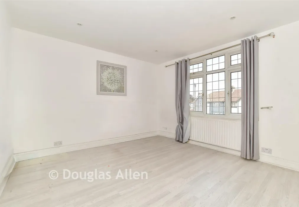 Bedroom 1 - Upper Rainham Road, Hornchurch, Essex - Wards of Kent