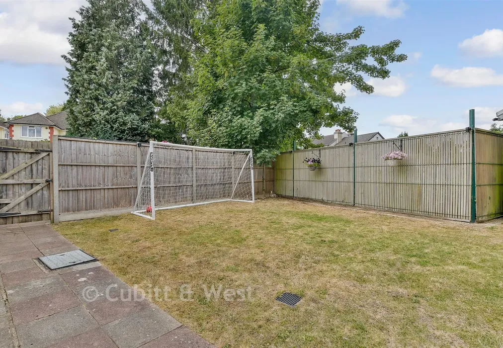 Rear Garden - Maurice Avenue, Caterham, Surrey - Wards of Kent