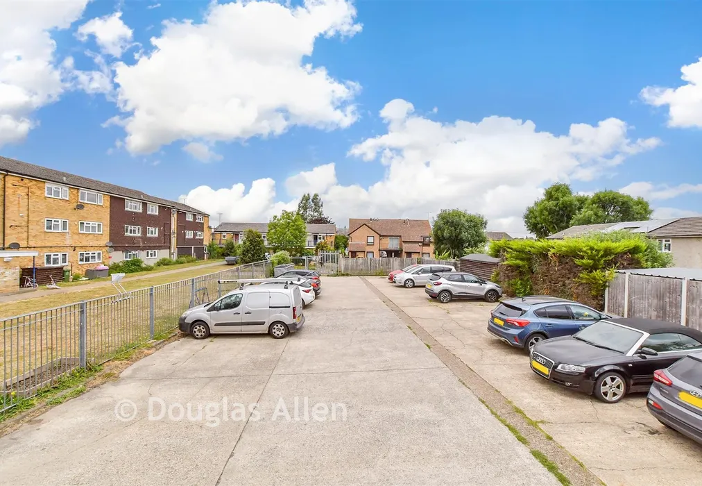 Driveway/Parking - Alderney Gardens, Wickford, Essex - Wards of Kent