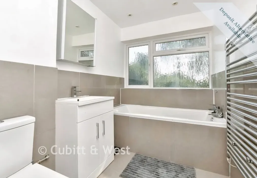 Bathroom - Albion Road Sutton SM2 - Wards of Kent