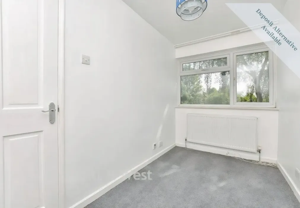 Bedroom - Albion Road Sutton SM2 - Wards of Kent