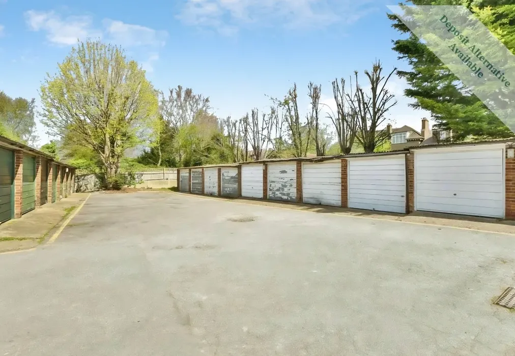 Garage - Albion Road Sutton SM2 - Wards of Kent