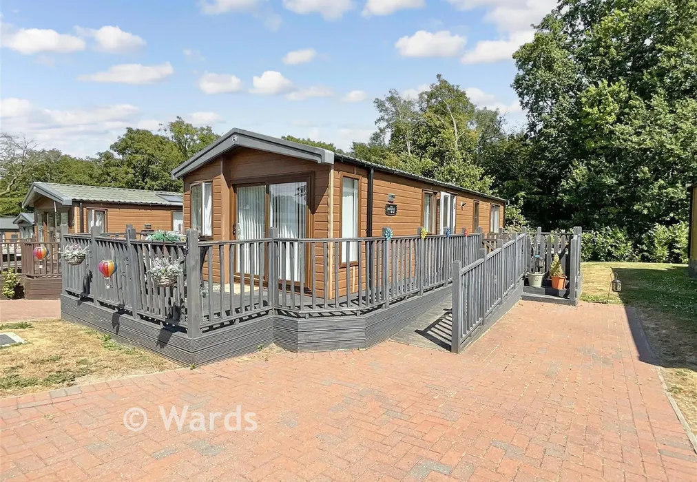 Front - Plaxdale Green Road, Stansted, Kent - Wards of Kent