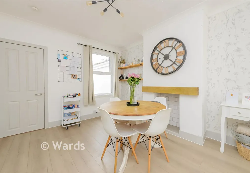 Lounge/Diner - Cuxton Road, Strood, Rochester, Kent - Wards of Kent