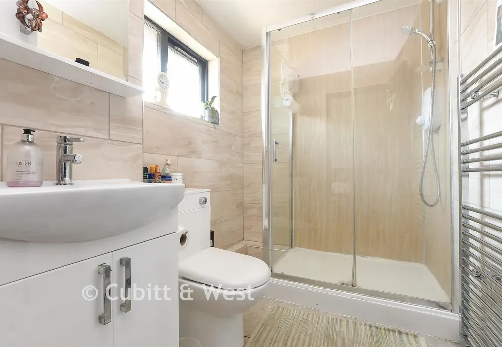 En-Suite Shower Room - Saxley, Horley, Surrey - Wards of Kent